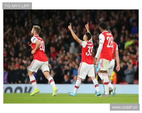 莱奥与马丁内利:冲击型边锋的战术路径对比分析 莱奥与马丁内利:冲击型边锋的战术路径对比分析