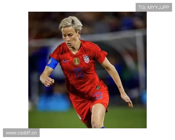 梅根·拉皮诺竟然也有迷糊时刻？球场女王变家里那个忘带钥匙的她！